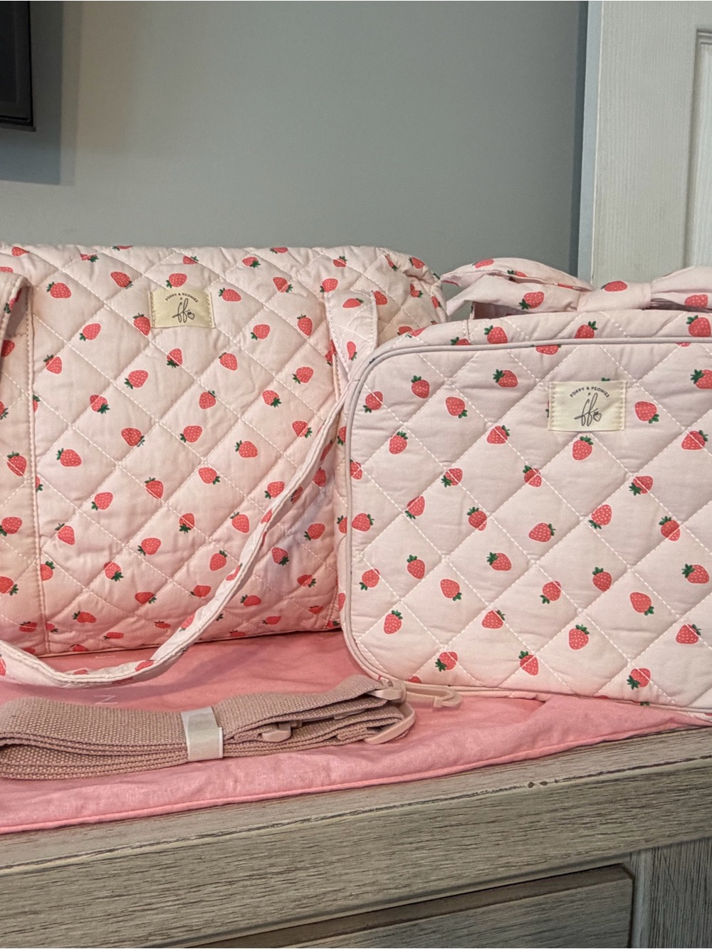🍓 Poppy & Peonies Mini Strawberry Roadtripper & Hook Me Up Cosmetic Set